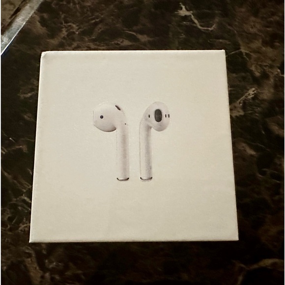 Apple AirPods Wireless Earbuds - Picture 7 of 7